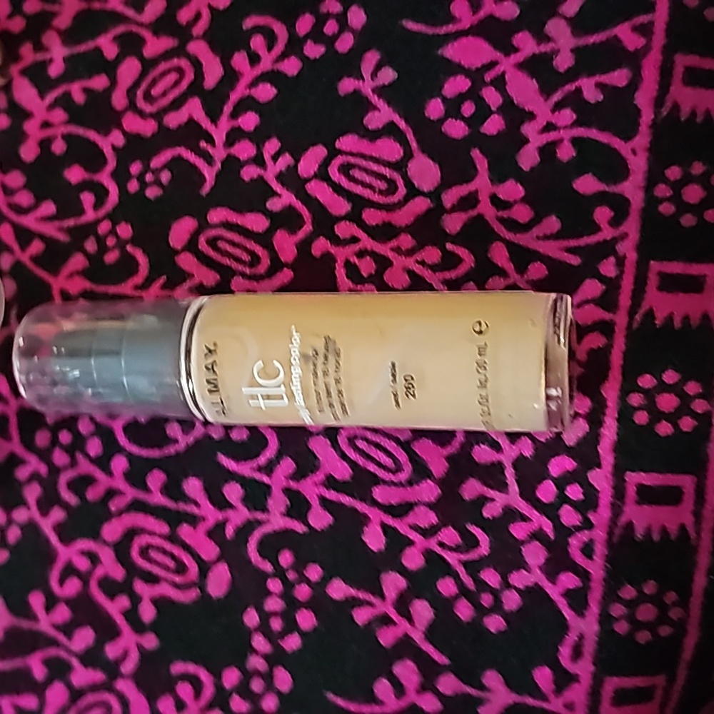 ALMAY Truly Lasting Color (TLC) Foundation